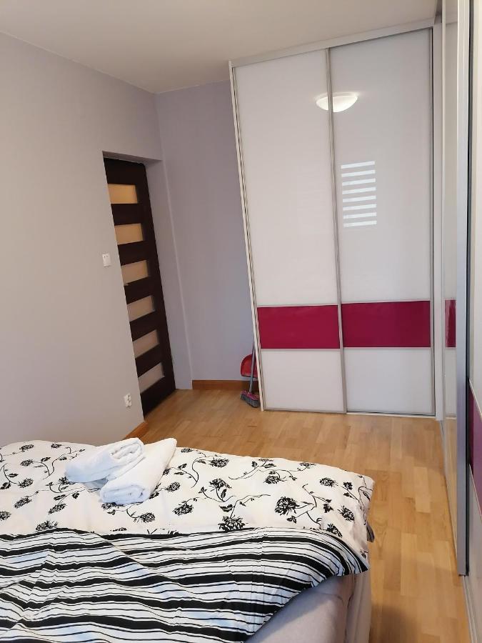 Apartament Luxbibi Apartment Жешов Екстериор снимка