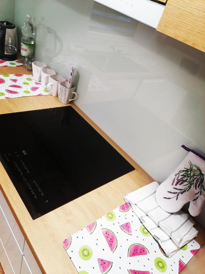 Apartament Luxbibi Apartment Жешов Екстериор снимка
