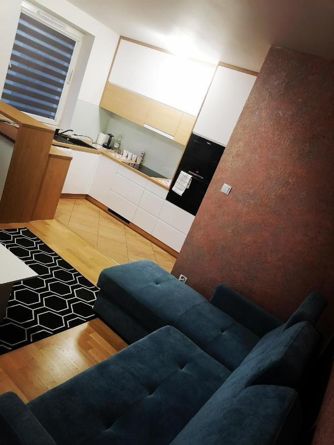 Apartament Luxbibi Apartment Жешов Екстериор снимка